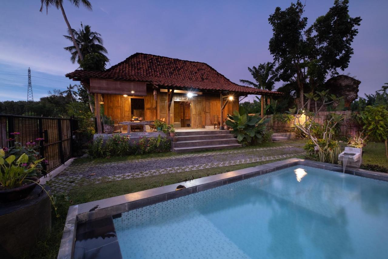 Villa Nextdoor Nature Yogyakarta 반툴 외부 사진