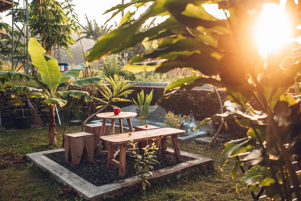 Villa Nextdoor Nature Yogyakarta 반툴 외부 사진