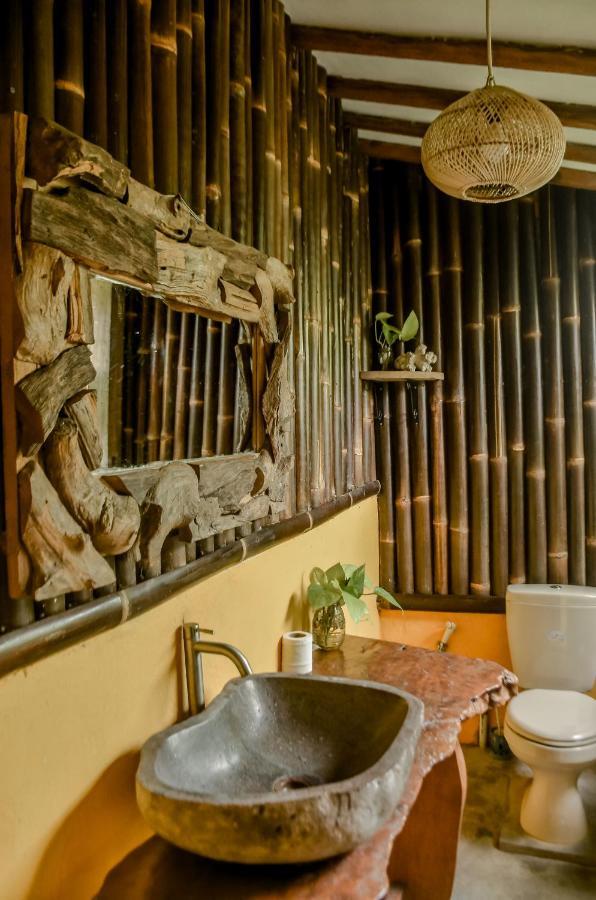 Villa Nextdoor Nature Yogyakarta 반툴 외부 사진