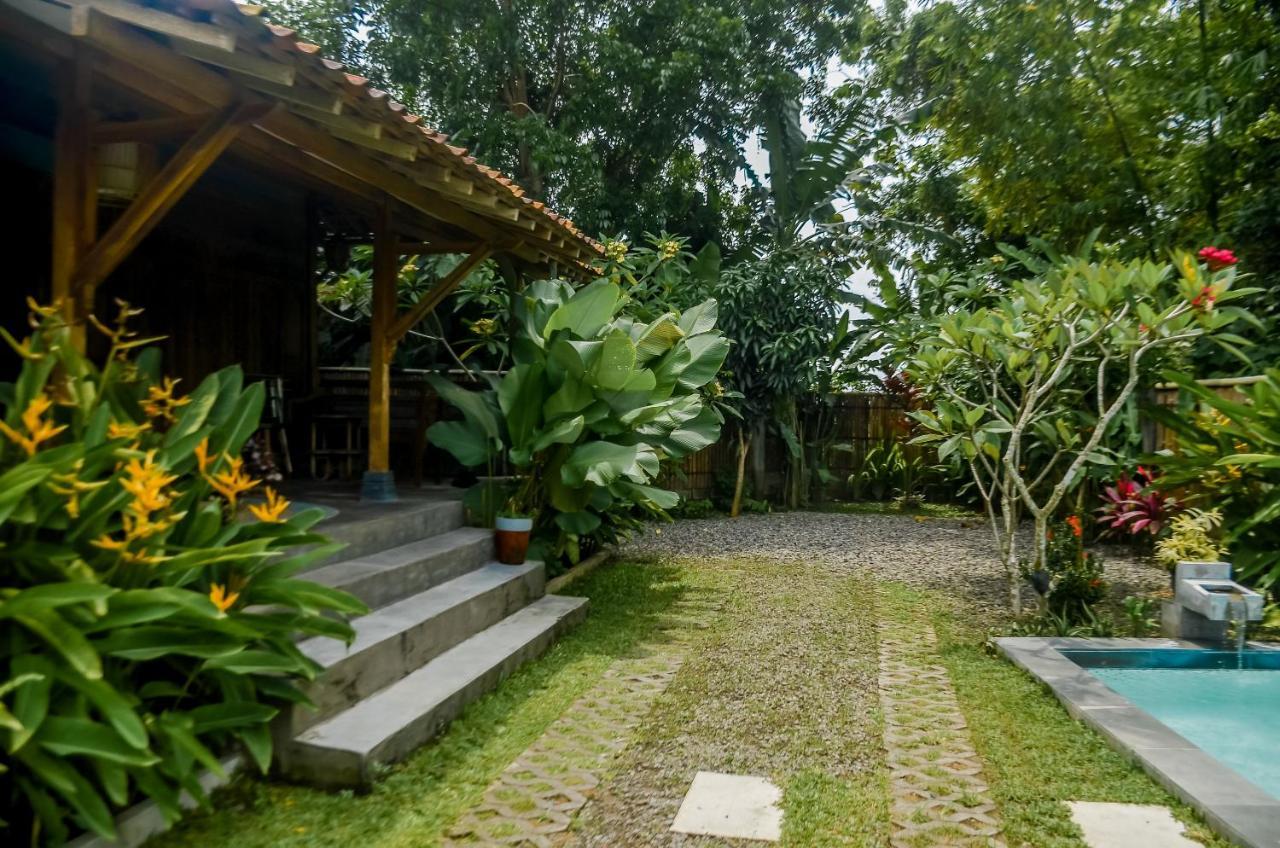 Villa Nextdoor Nature Yogyakarta 반툴 외부 사진
