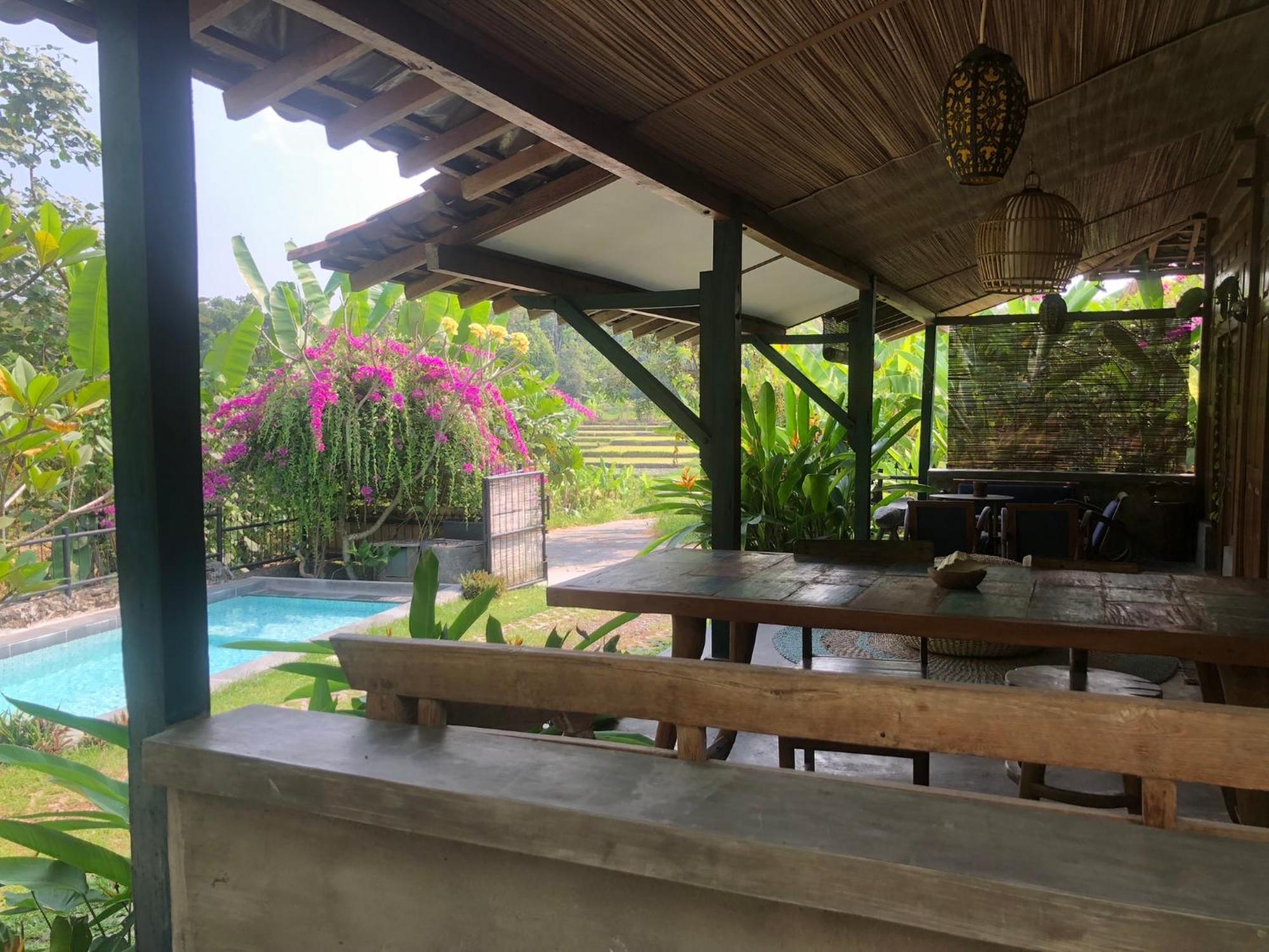 Villa Nextdoor Nature Yogyakarta 반툴 외부 사진