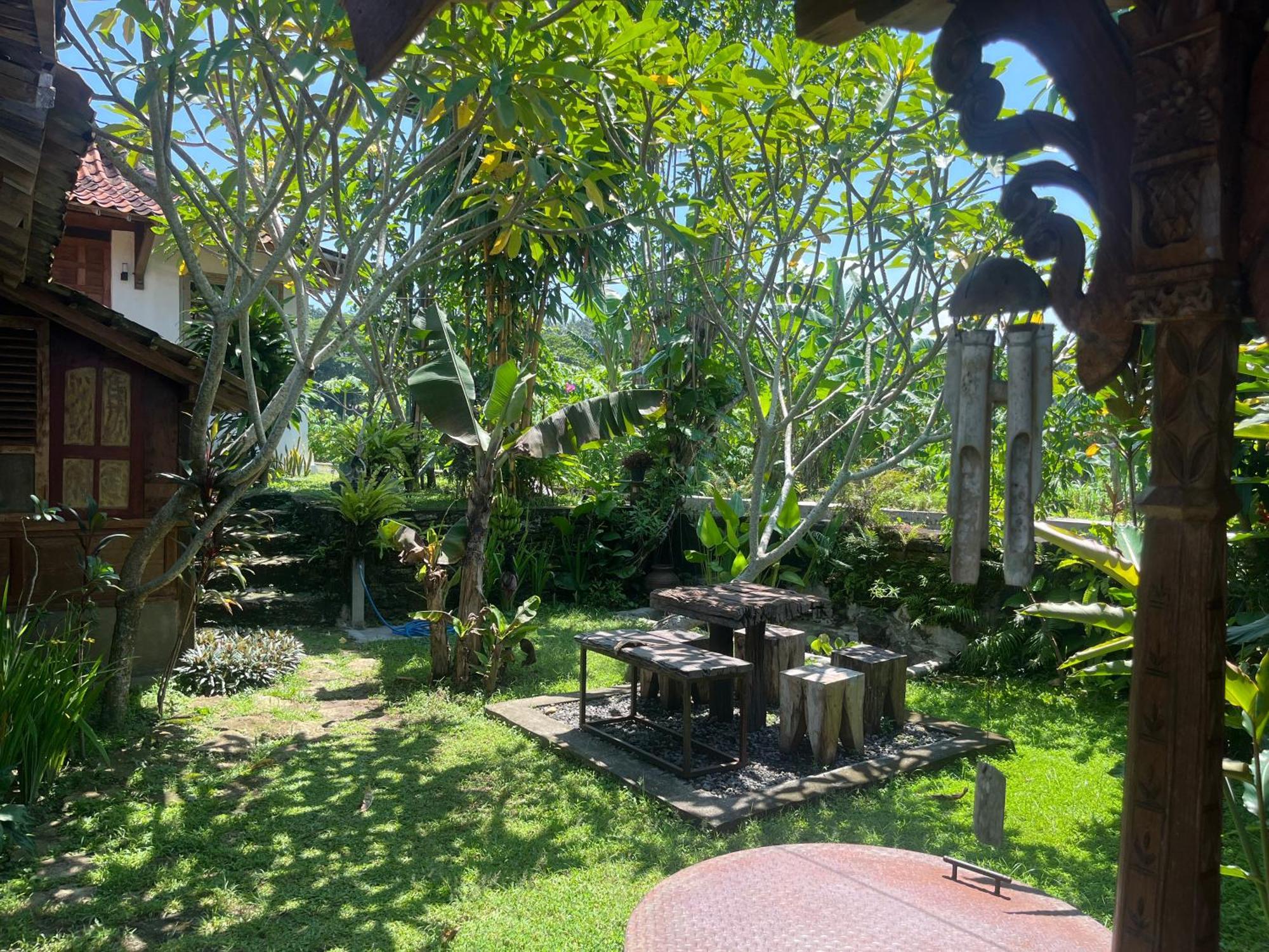 Villa Nextdoor Nature Yogyakarta 반툴 외부 사진